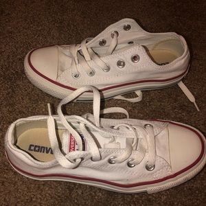 Women’s converse size 6
